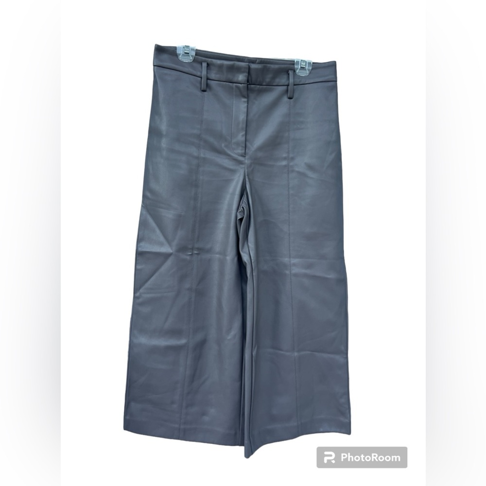 ANN TAYLOR The Straight Crop High Rise Size
8 Gray Imitation leather  RN 77379.